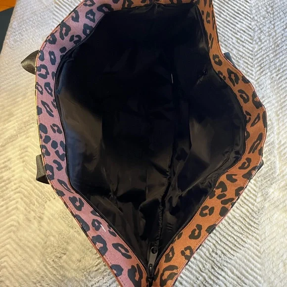 PINK Victoria's Secret Leopard Print Tote Bag- NWT - Picture 5 of 5